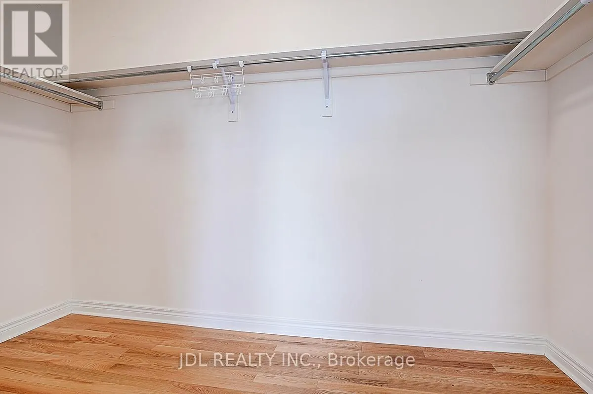 10 CAINE STREET