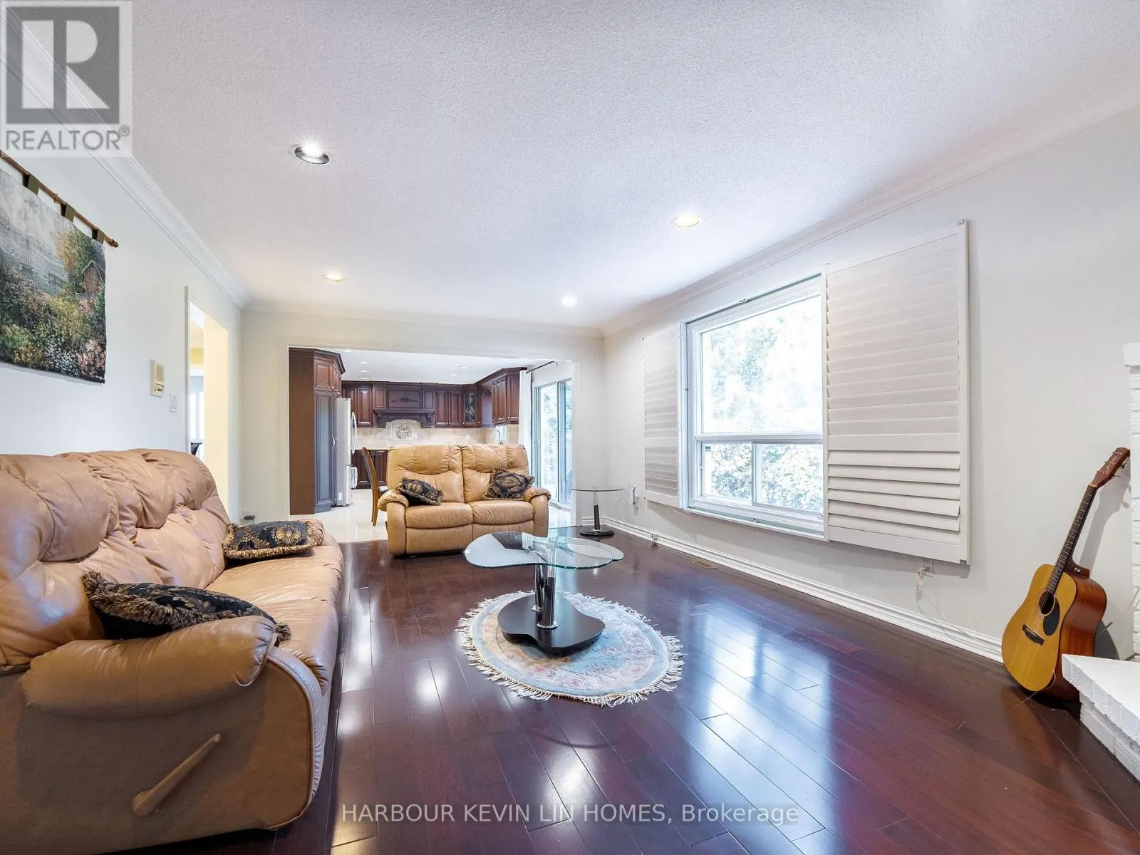 25 PEARL GATE COURT