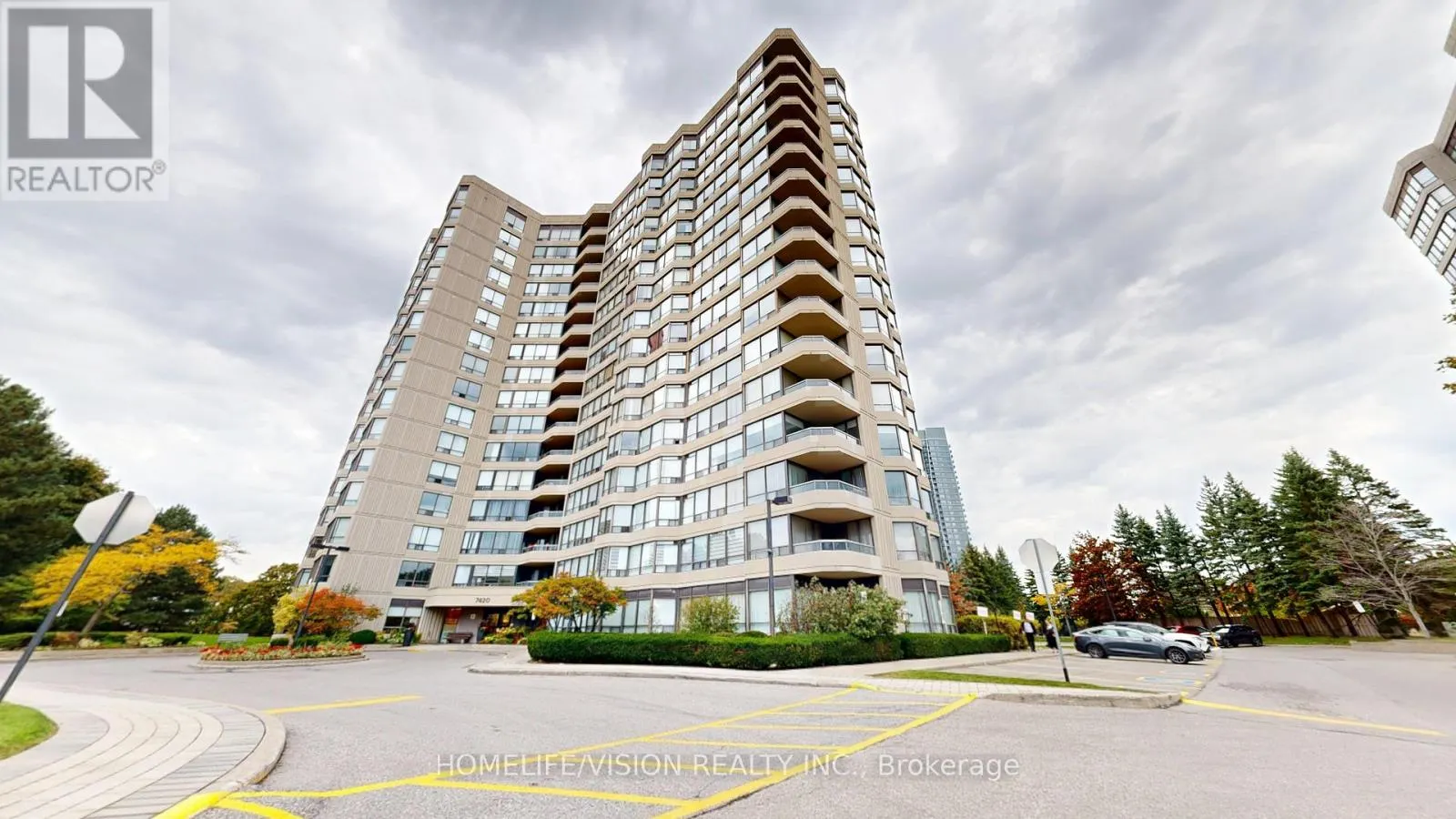 1010 - 7420 BATHURST STREET