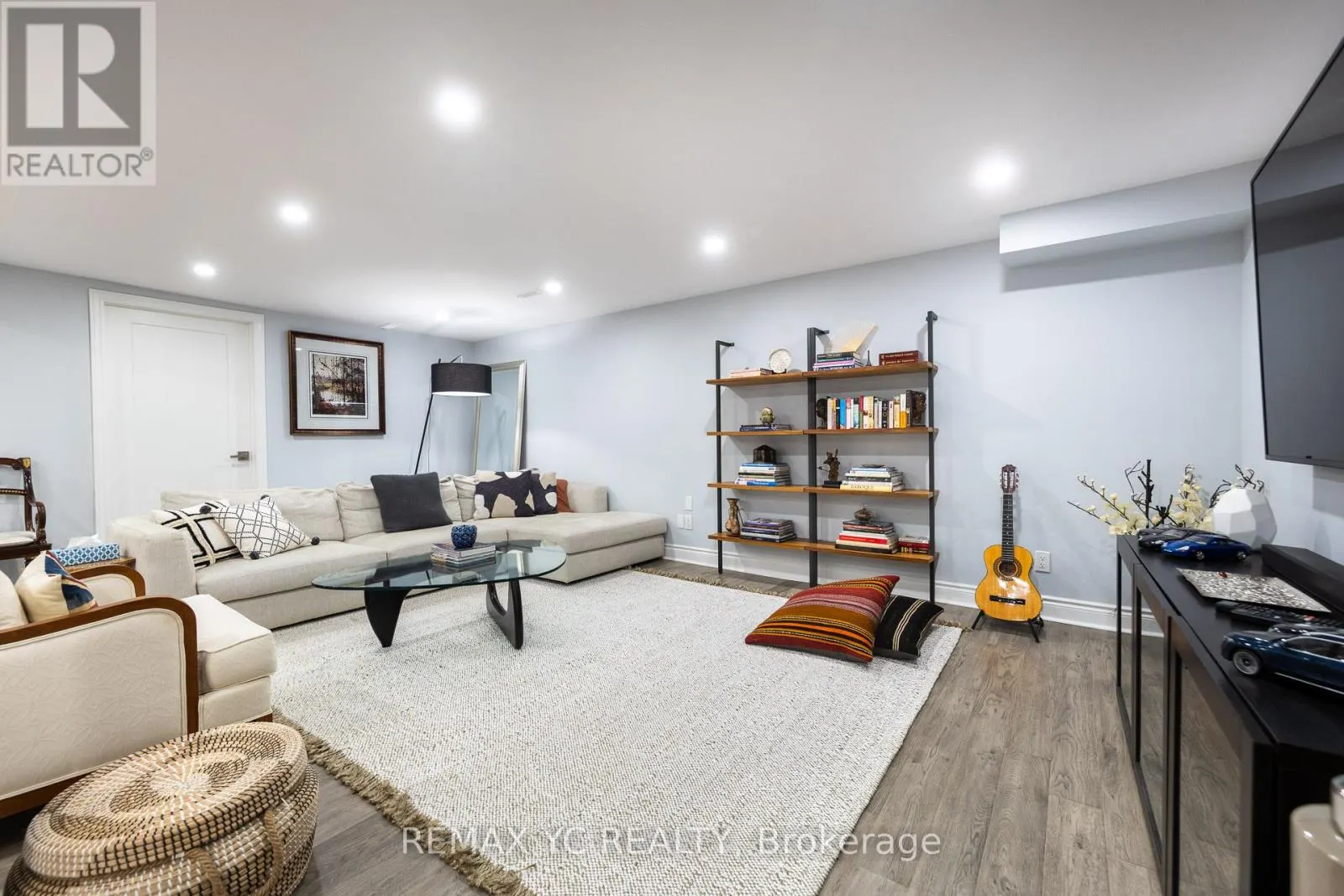 14038 BAYVIEW AVENUE