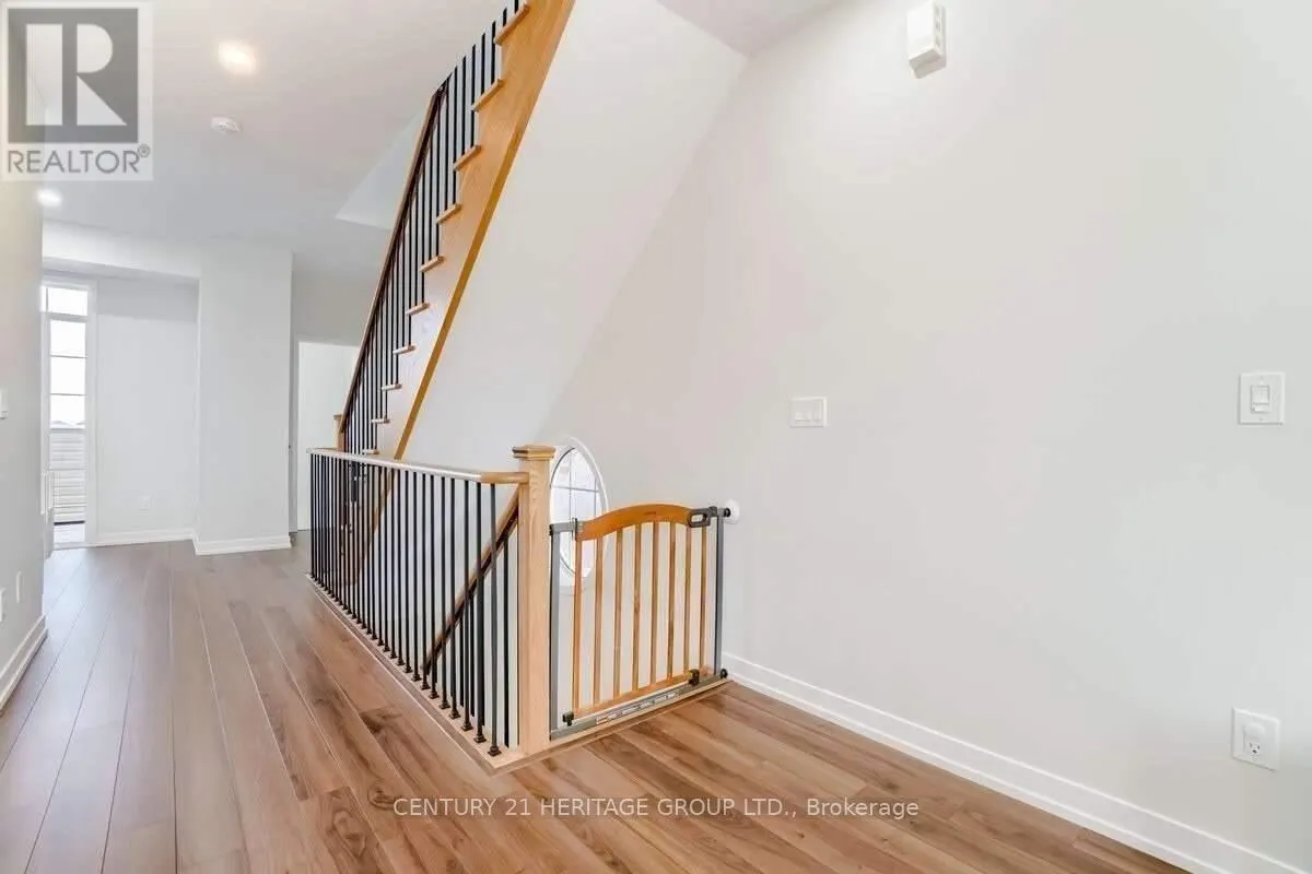 239 HARDING PARK