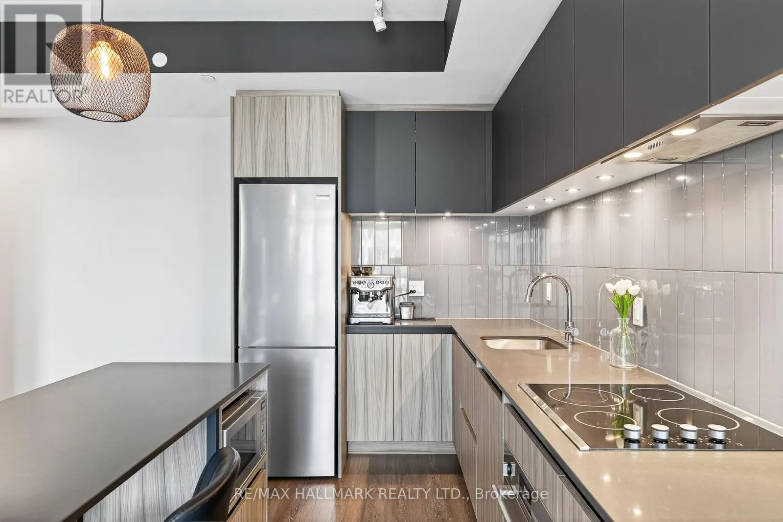 901 - 7950 BATHURST STREET