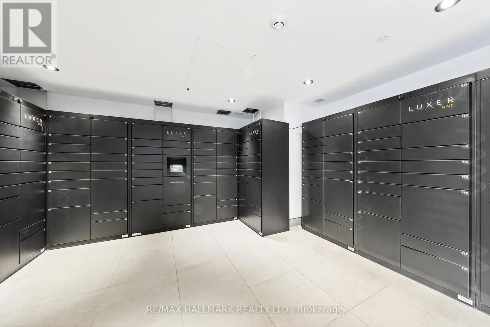 901 - 7950 BATHURST STREET