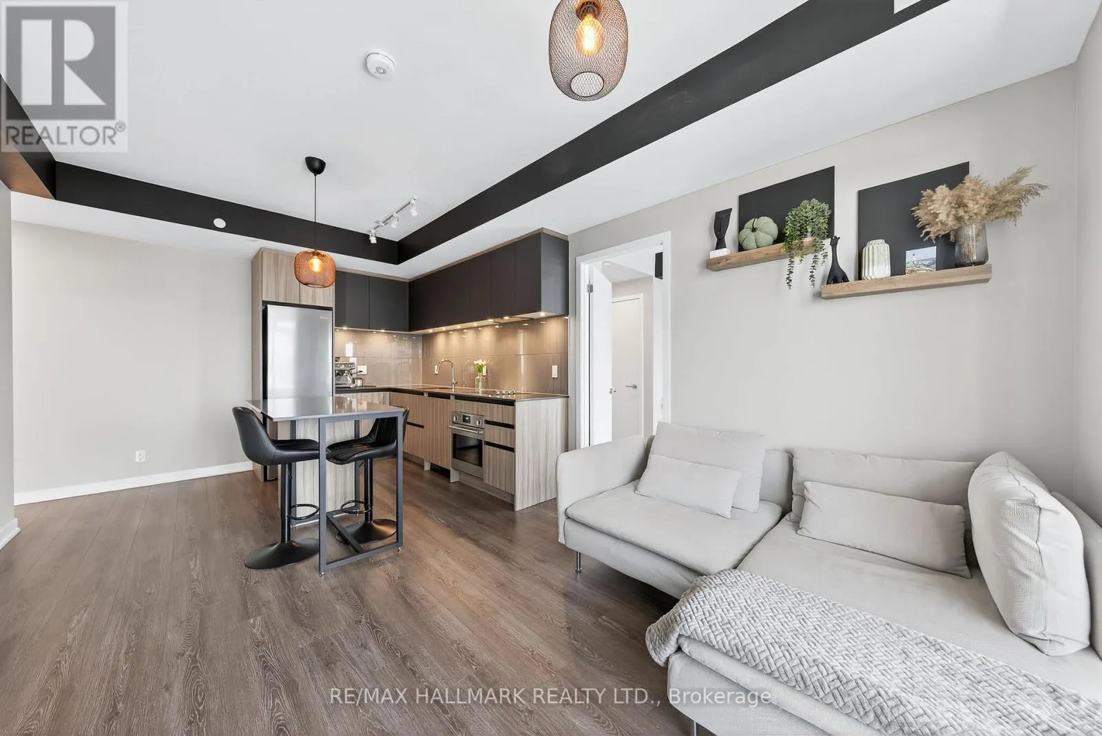 901 - 7950 BATHURST STREET