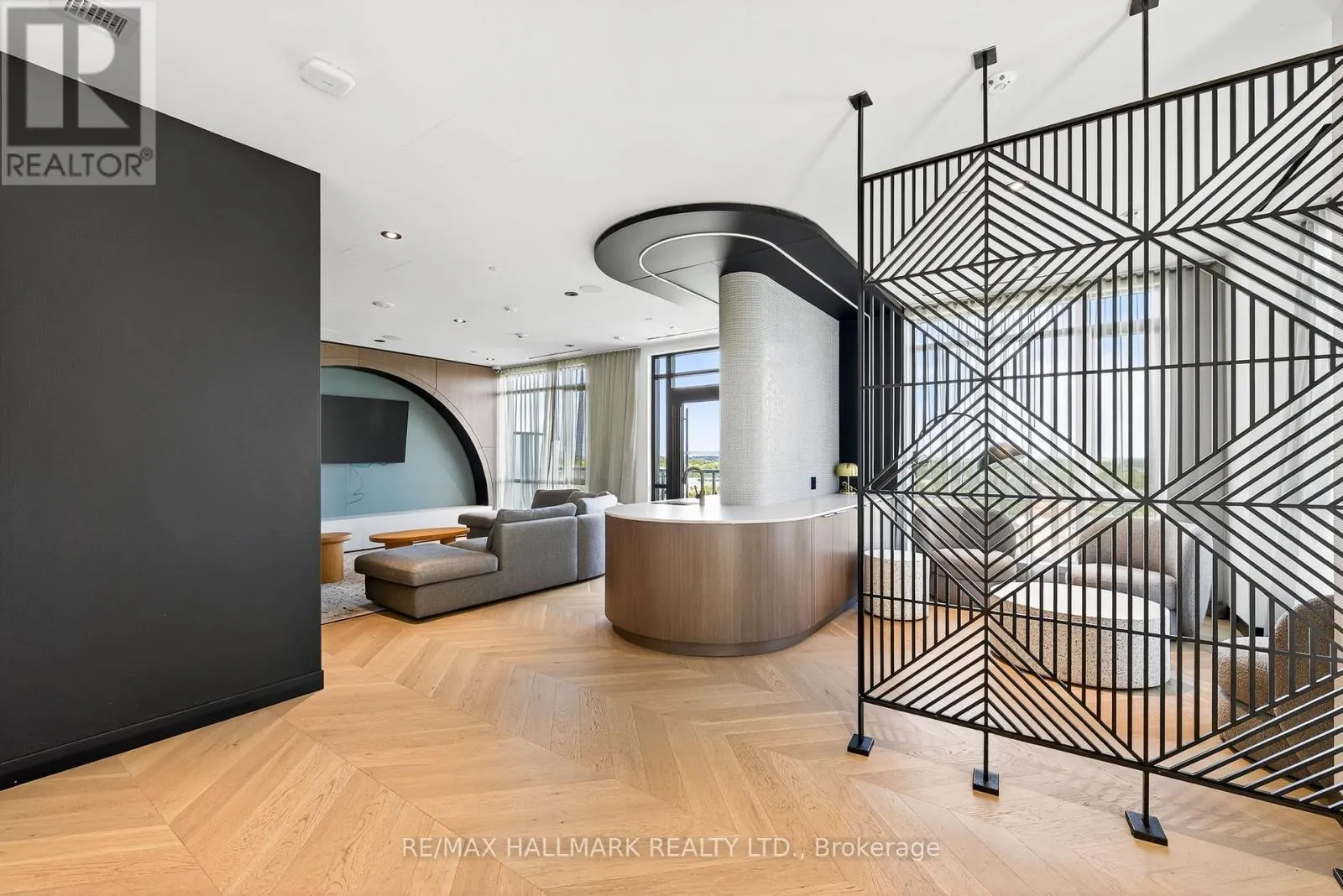 901 - 7950 BATHURST STREET