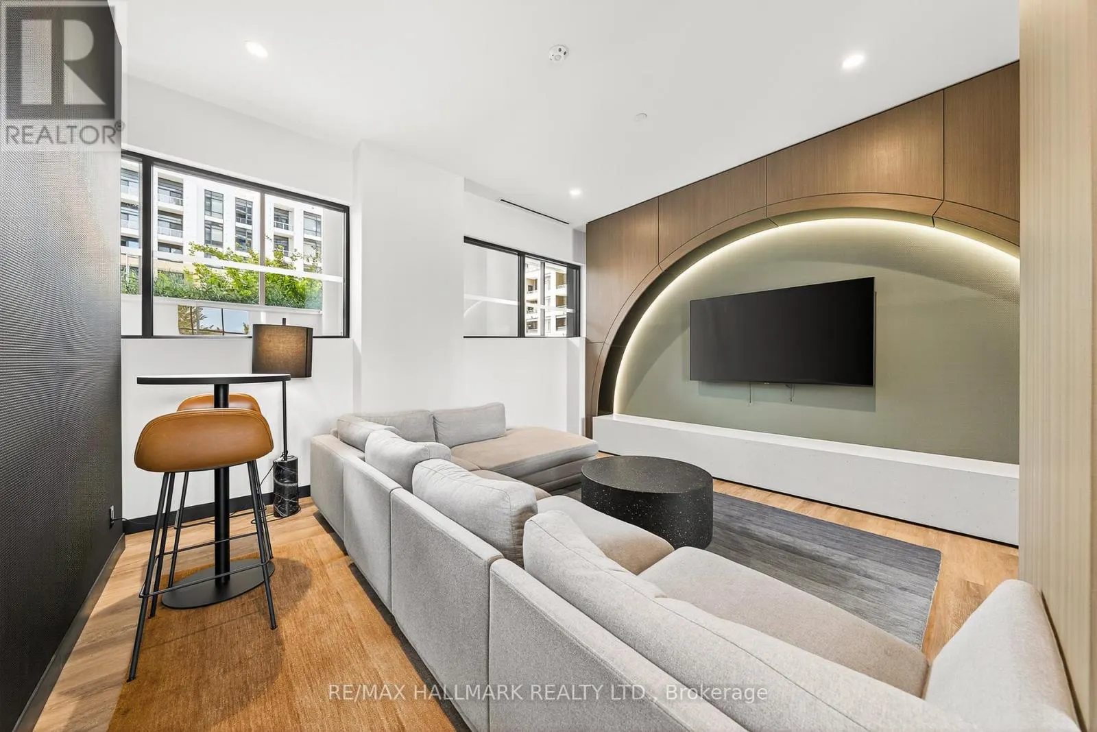 901 - 7950 BATHURST STREET
