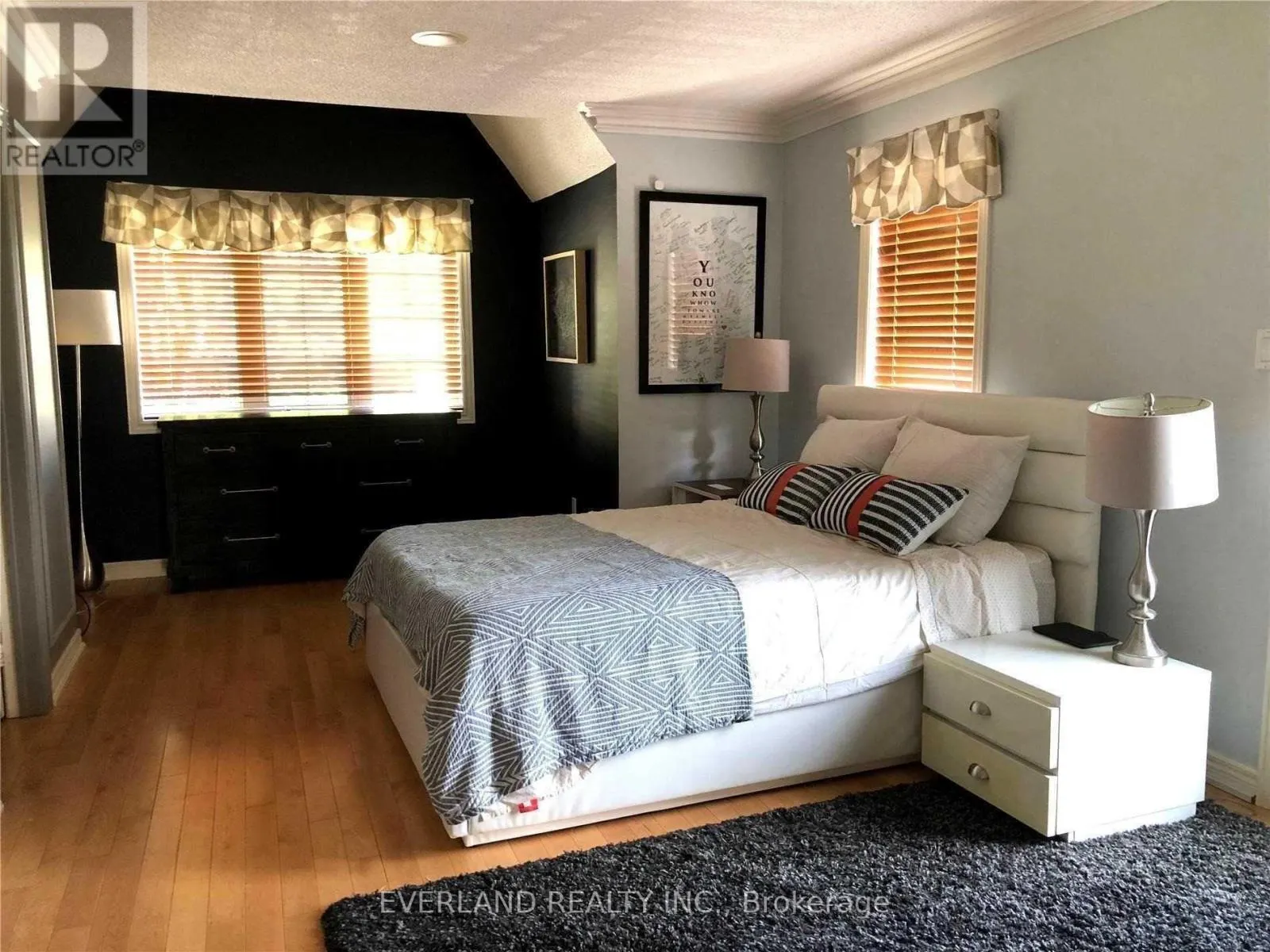 34 DANCER'S DRIVE
