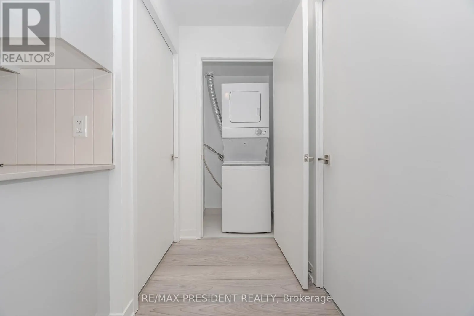 501 - 474 CALDARI ROAD