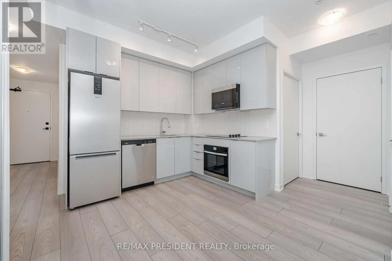 501 - 474 CALDARI ROAD