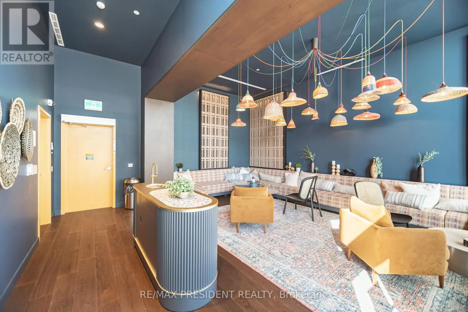 501 - 474 CALDARI ROAD