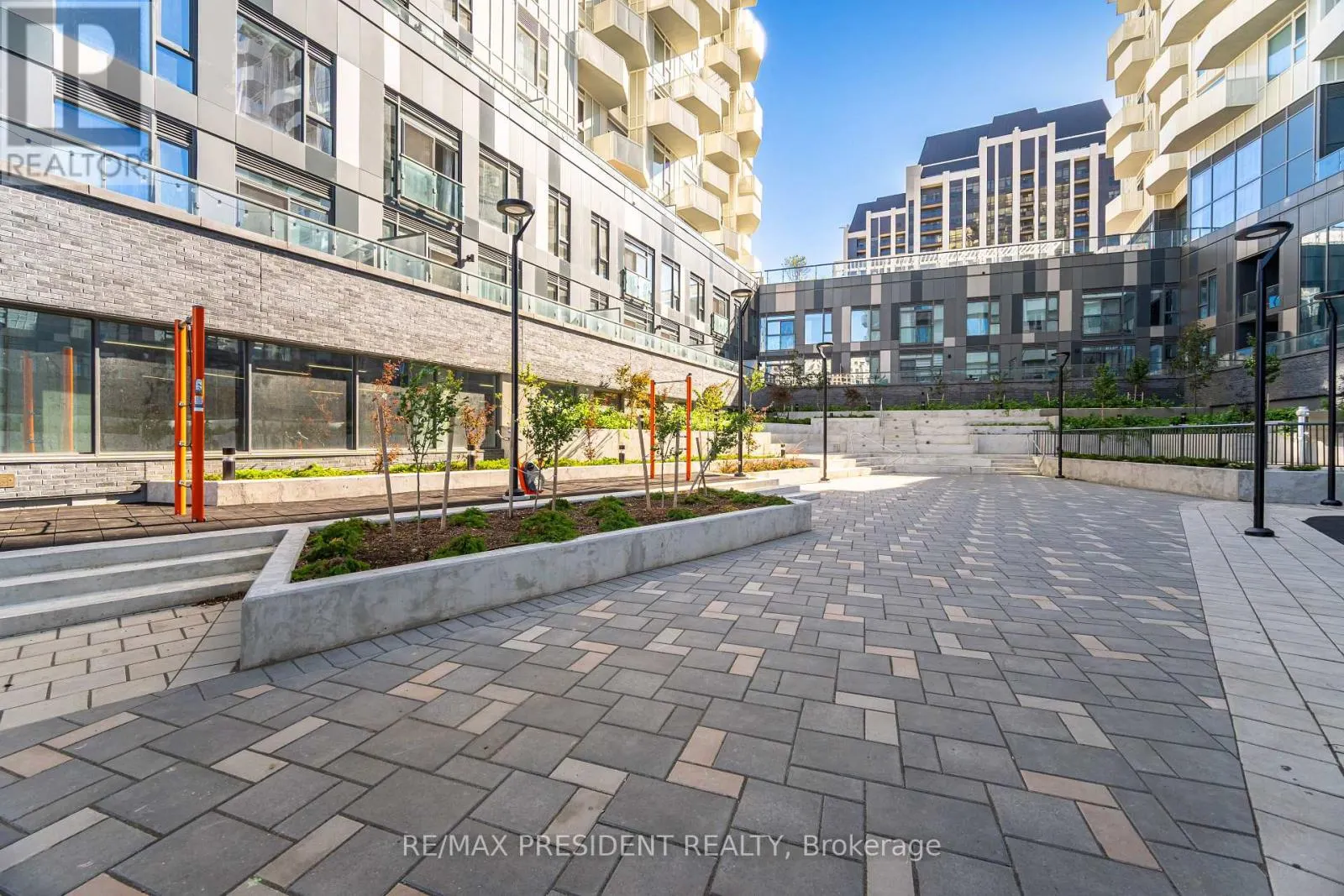 501 - 474 CALDARI ROAD