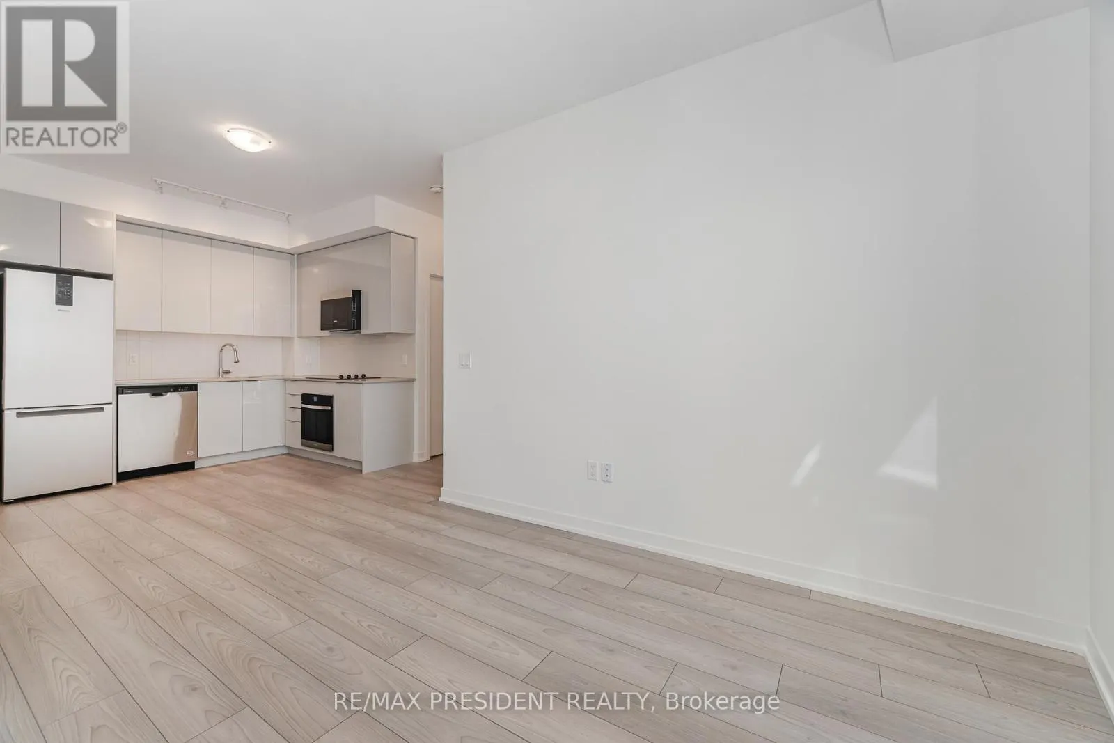 501 - 474 CALDARI ROAD