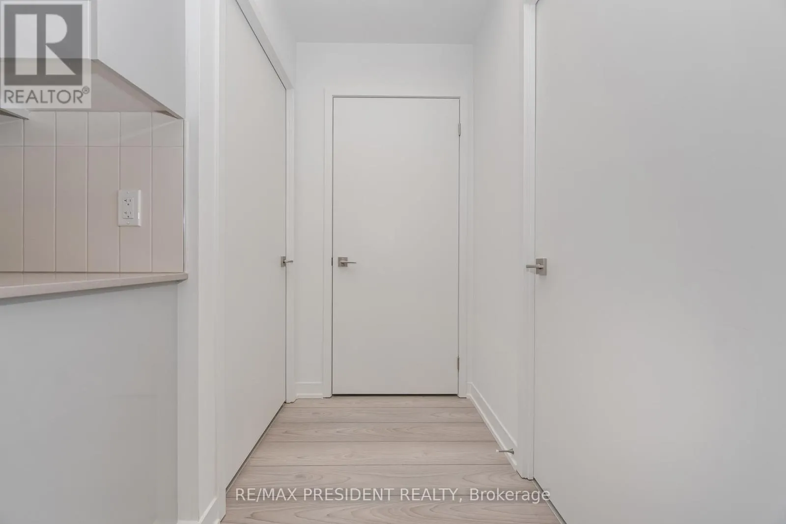 501 - 474 CALDARI ROAD