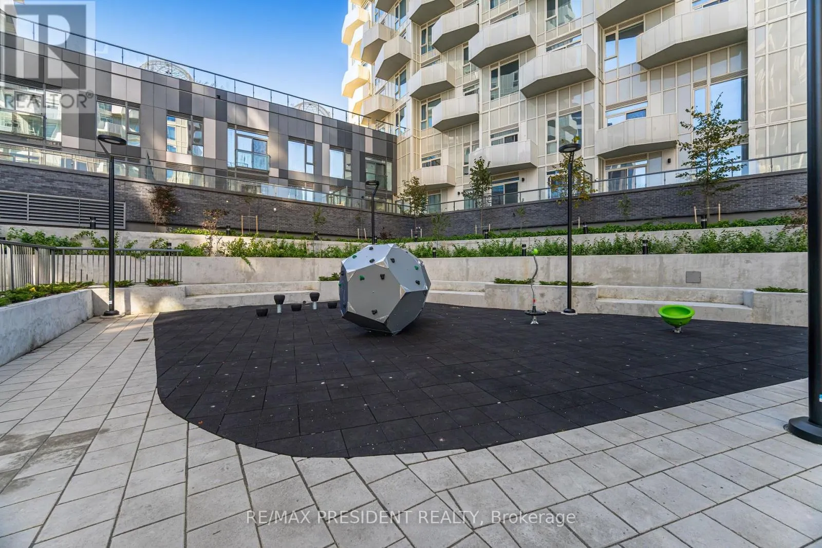 501 - 474 CALDARI ROAD