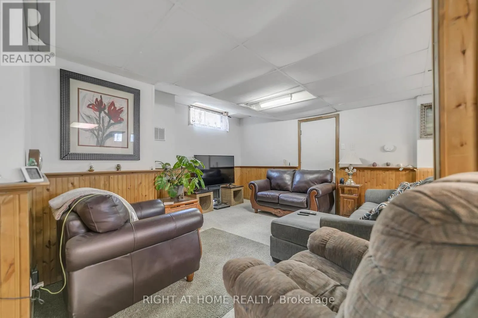 1015 DAVIS DRIVE