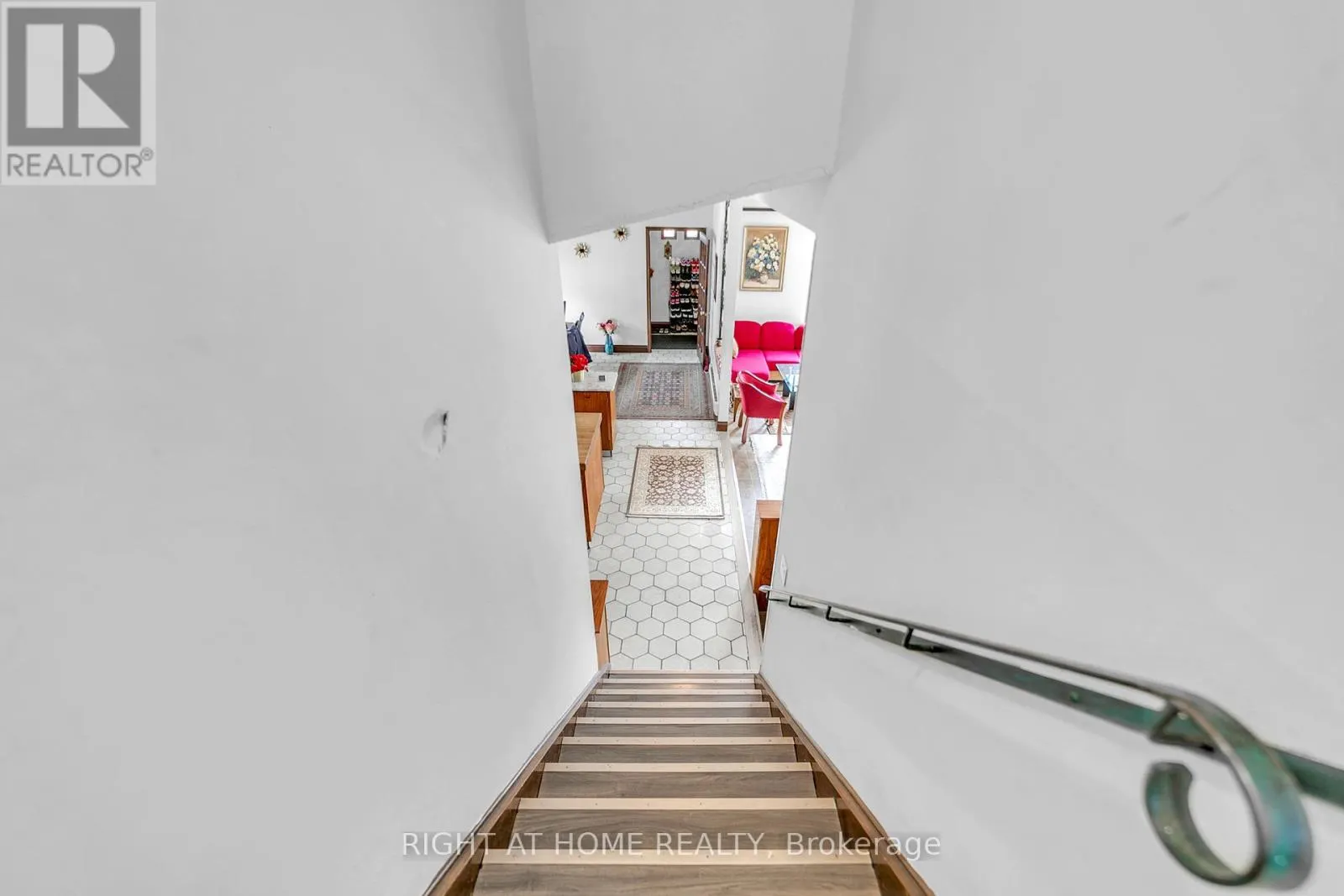 1015 DAVIS DRIVE