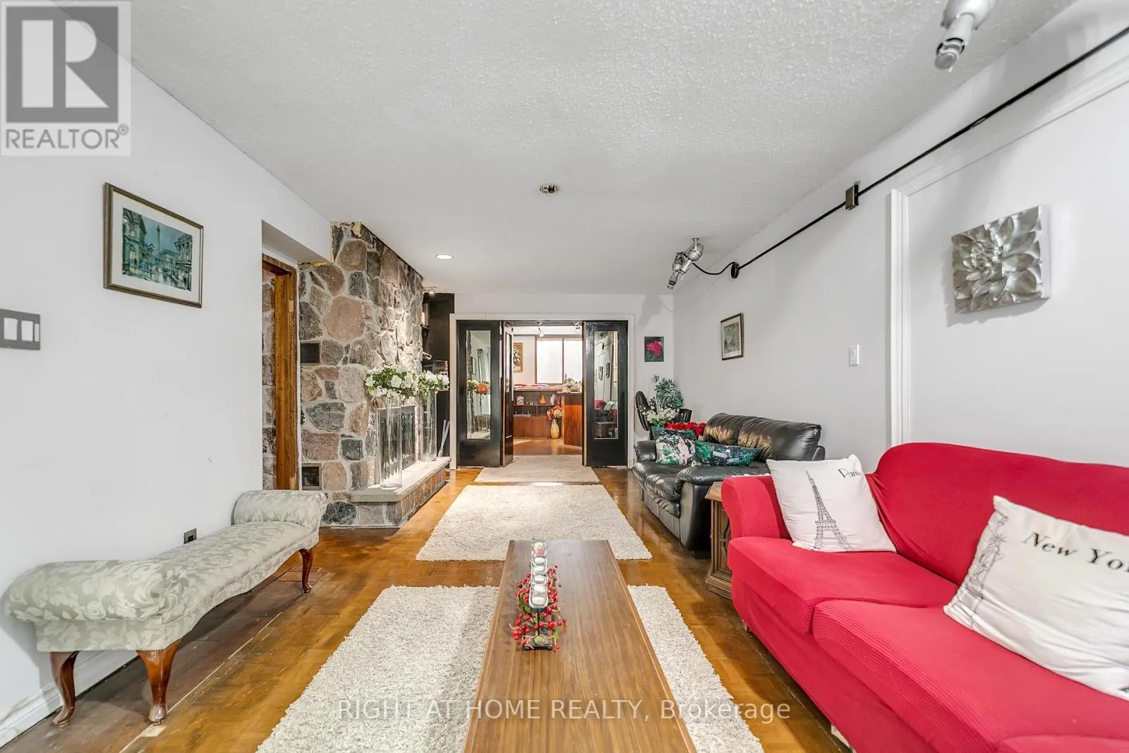 1015 DAVIS DRIVE