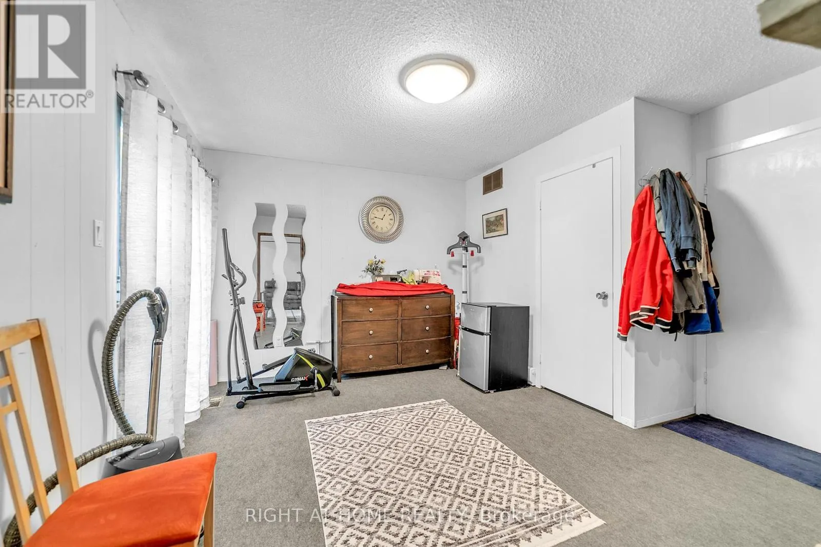 1015 DAVIS DRIVE