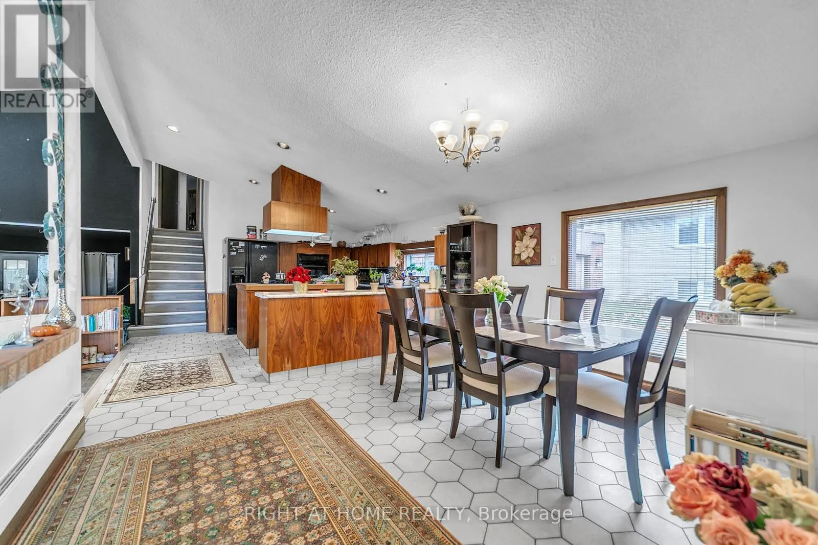 1015 DAVIS DRIVE