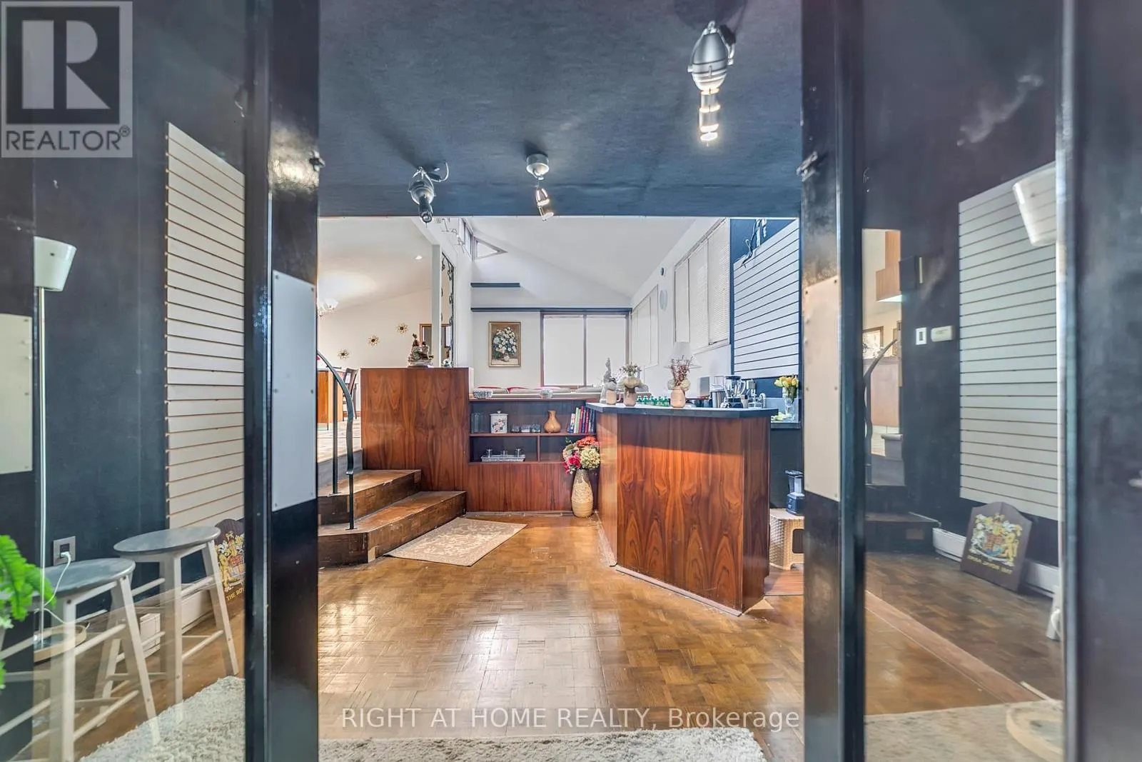 1015 DAVIS DRIVE