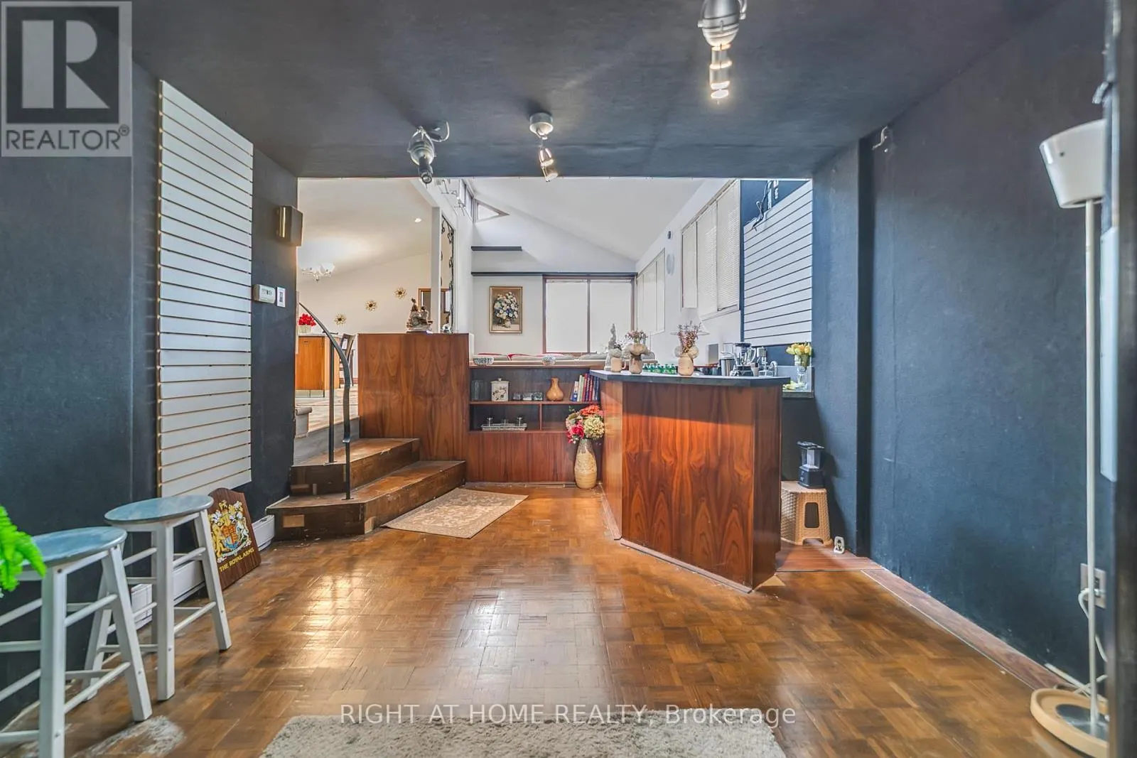 1015 DAVIS DRIVE