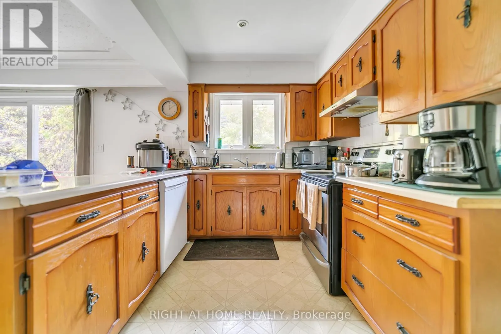 1025 DAVIS DRIVE
