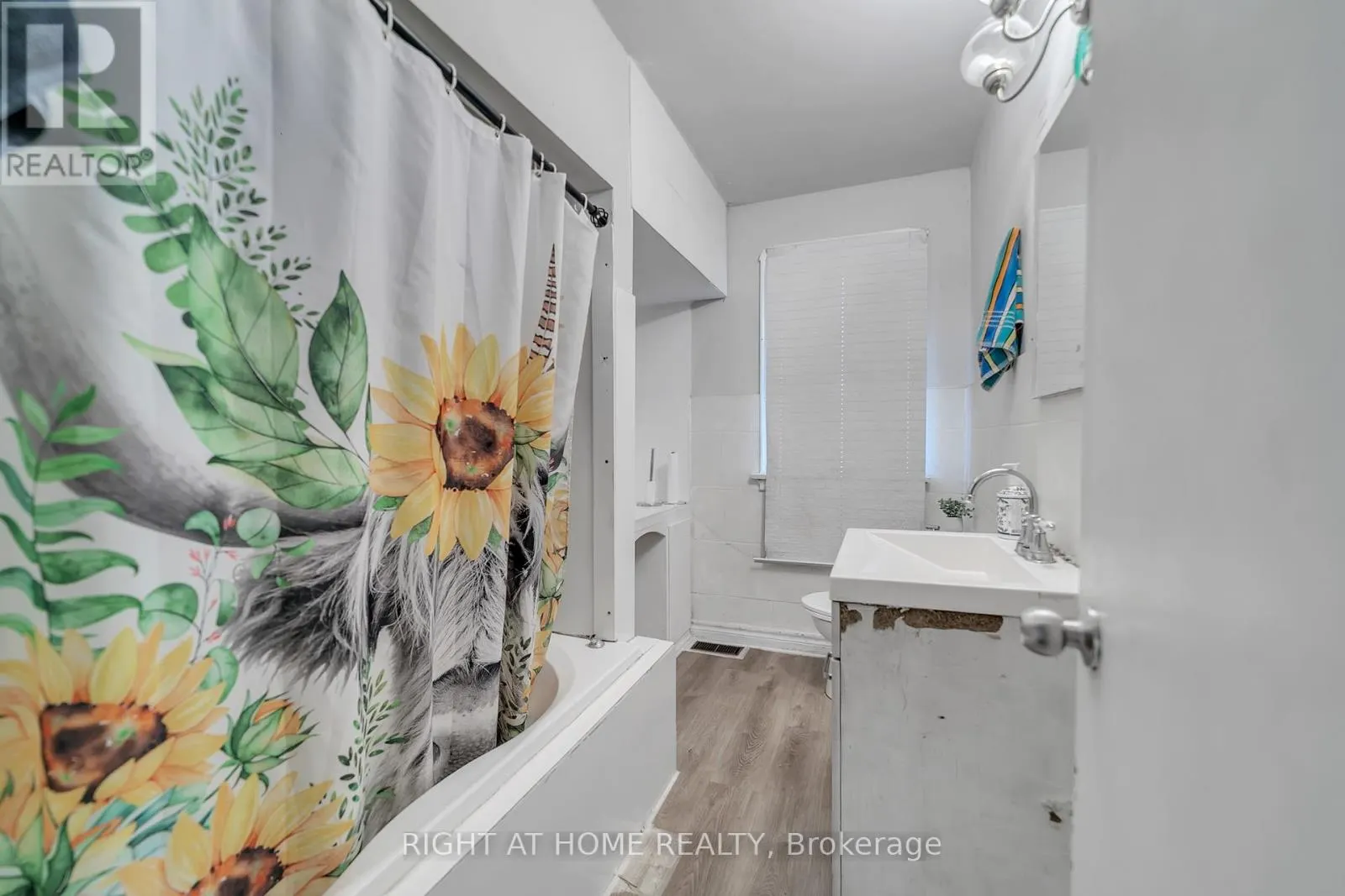 1029 DAVIS DRIVE