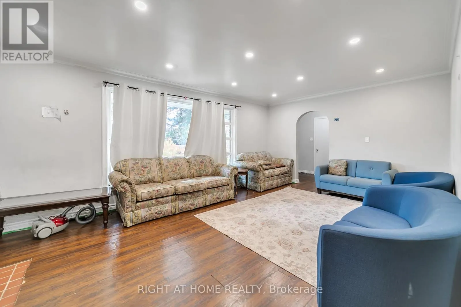 1029 DAVIS DRIVE