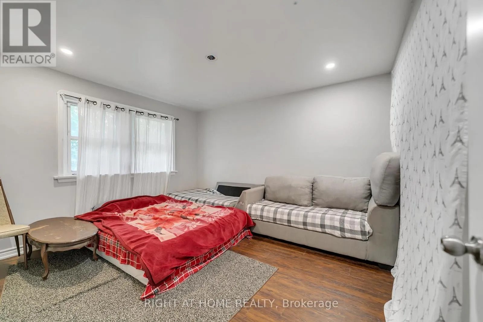 1029 DAVIS DRIVE