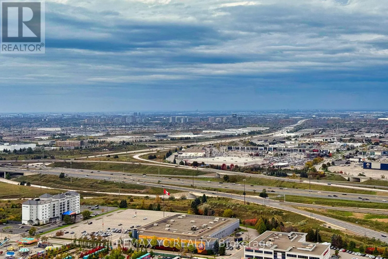 3915 - 28 INTERCHANGE WAY