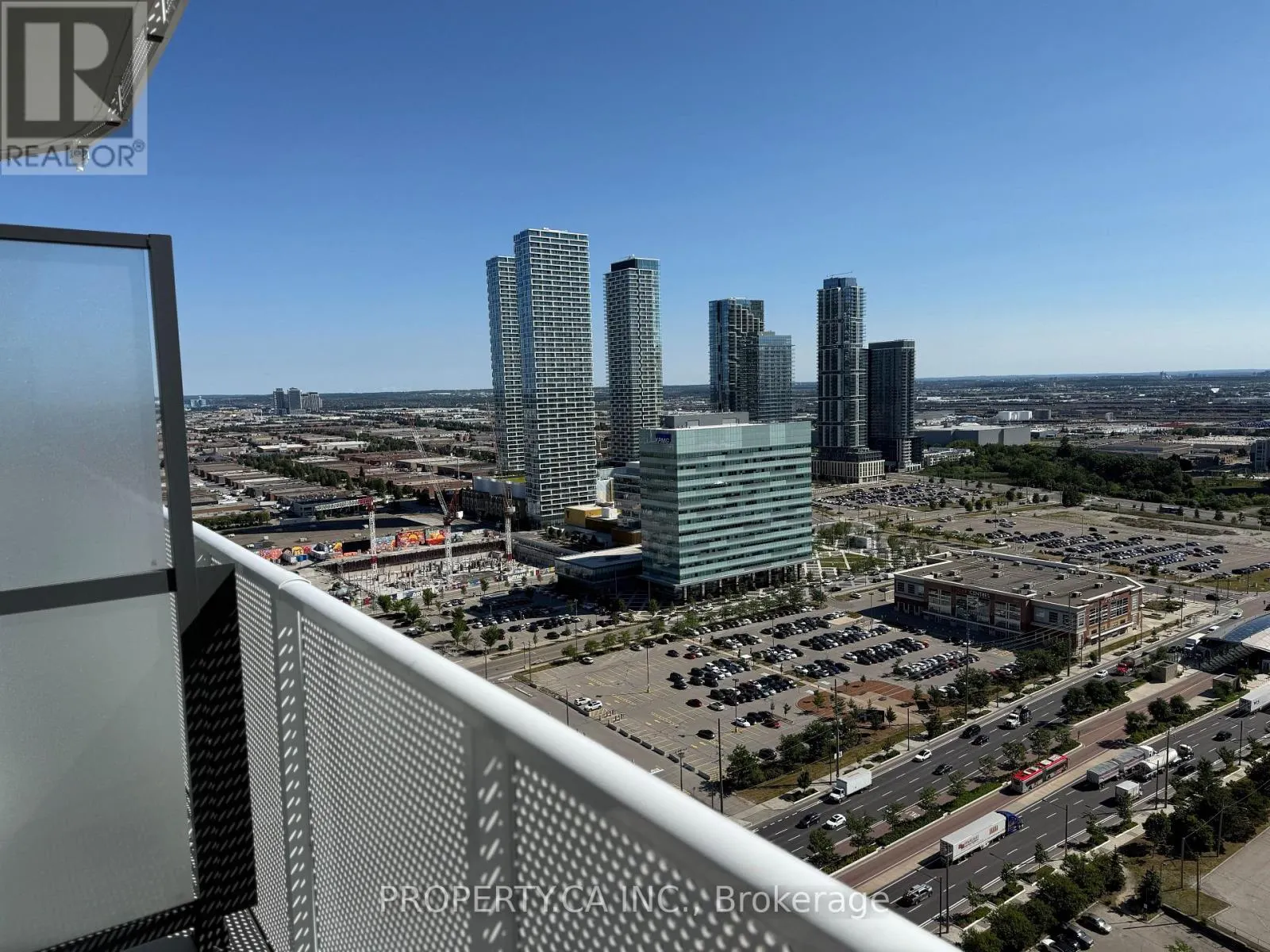 3306 - 28 INTERCHANGE WAY