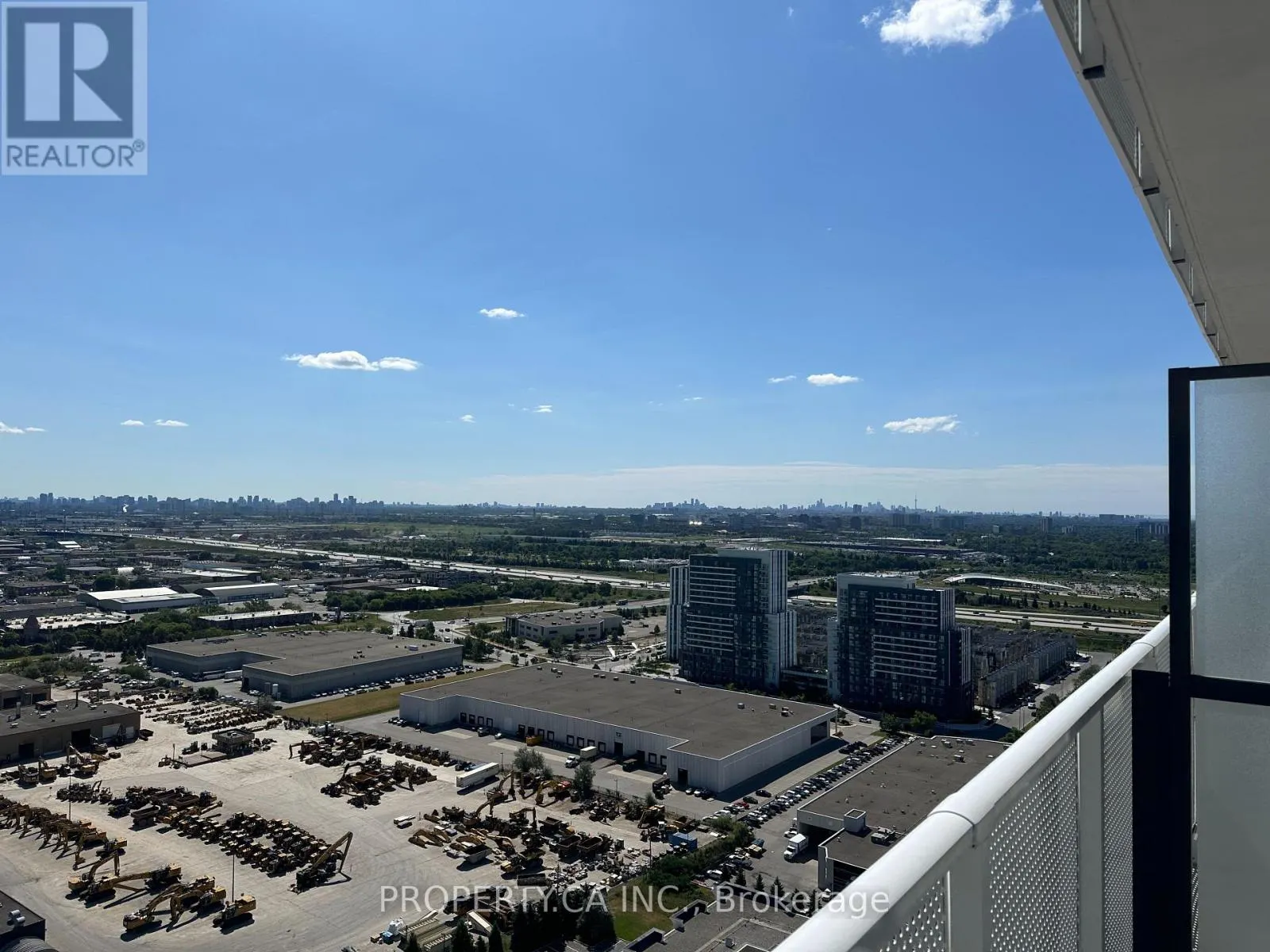 3306 - 28 INTERCHANGE WAY