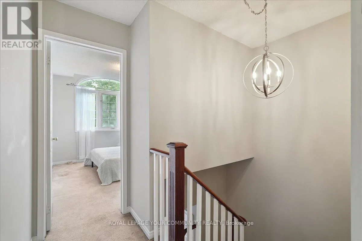 35 TIMBERVIEW DRIVE