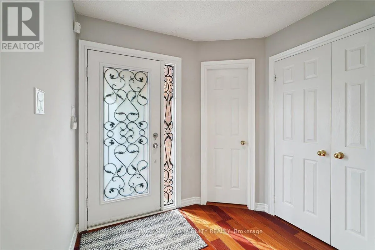 35 TIMBERVIEW DRIVE