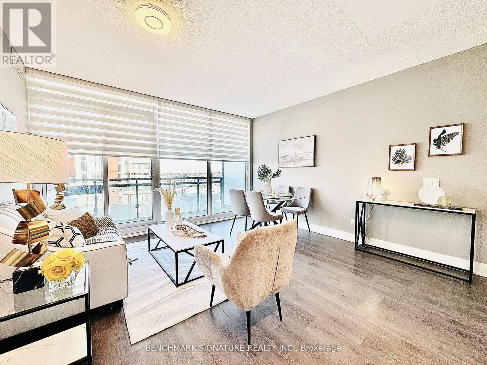 1001J - 8081 BIRCHMOUNT ROAD