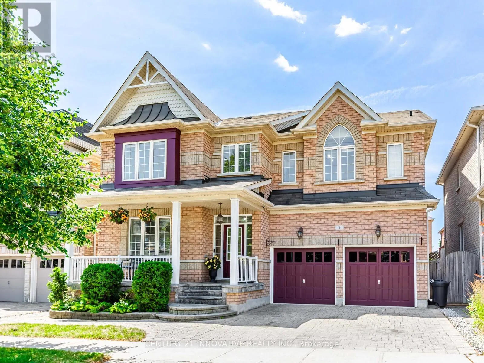 7 STONECHURCH CRESCENT