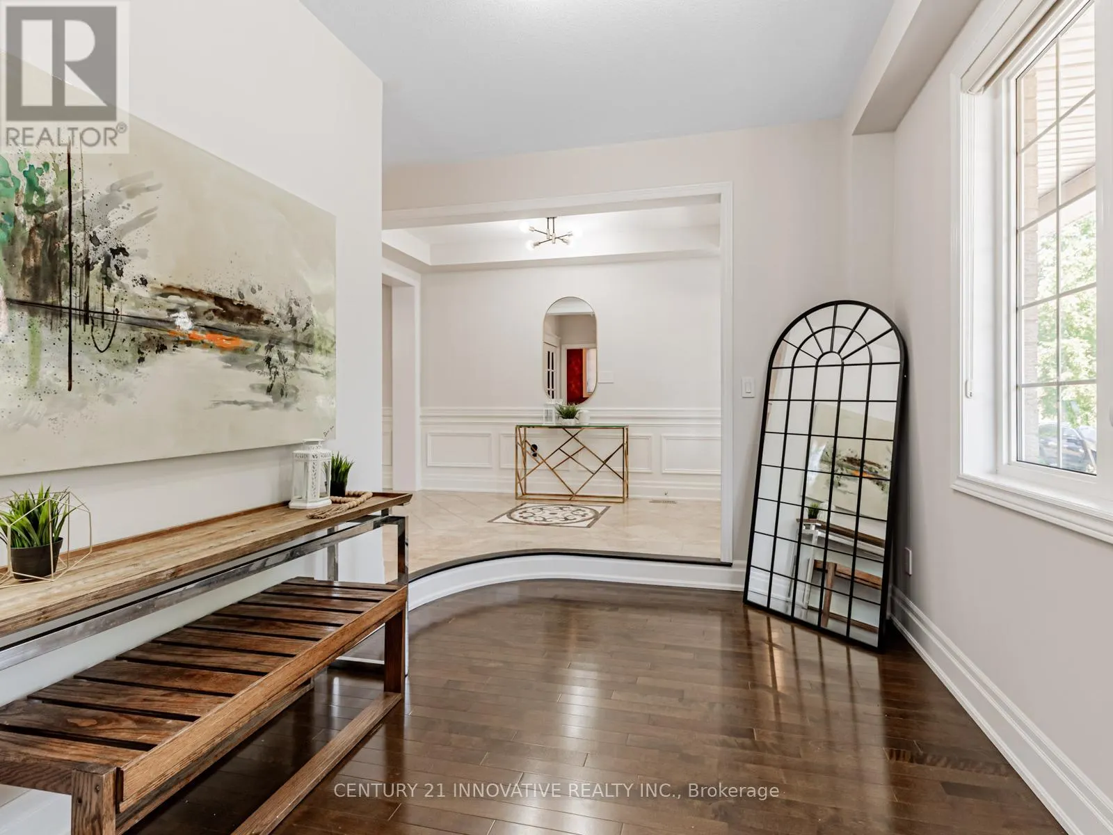 7 STONECHURCH CRESCENT