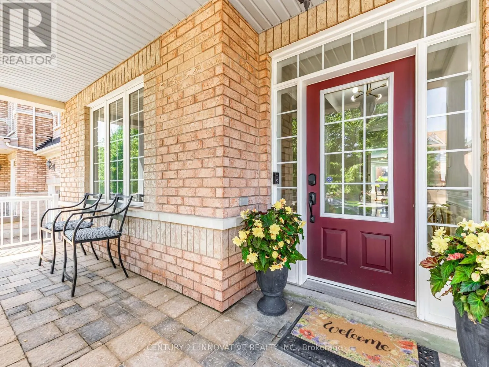 7 STONECHURCH CRESCENT