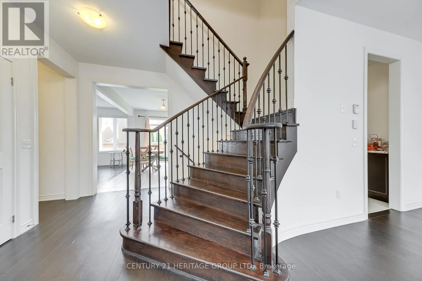 41 LEITH DRIVE