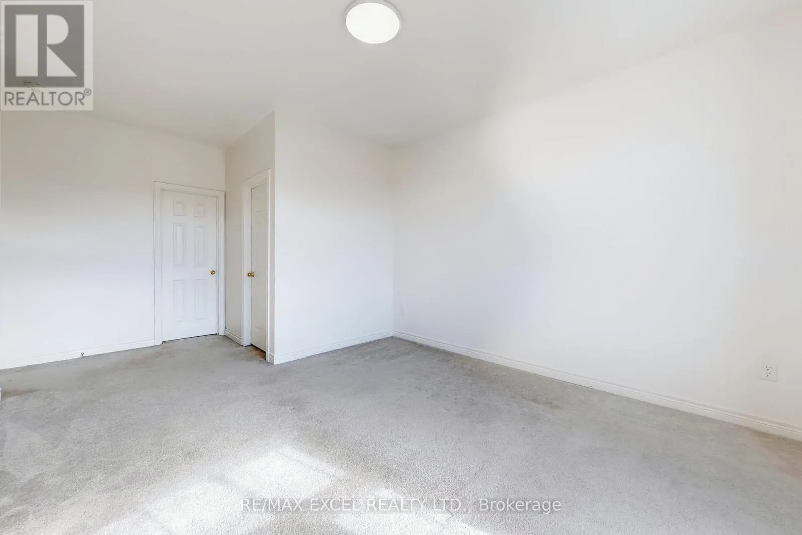 6 KAVANAGH AVENUE