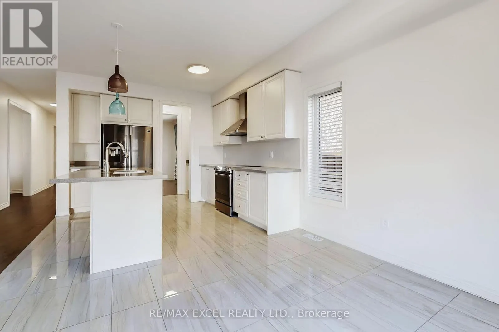 6 KAVANAGH AVENUE