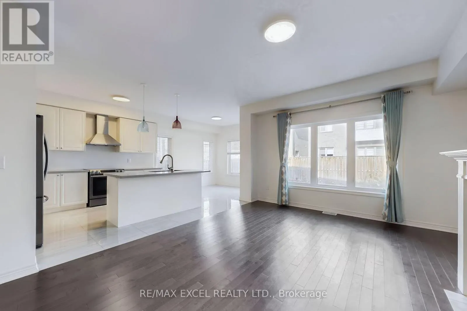6 KAVANAGH AVENUE