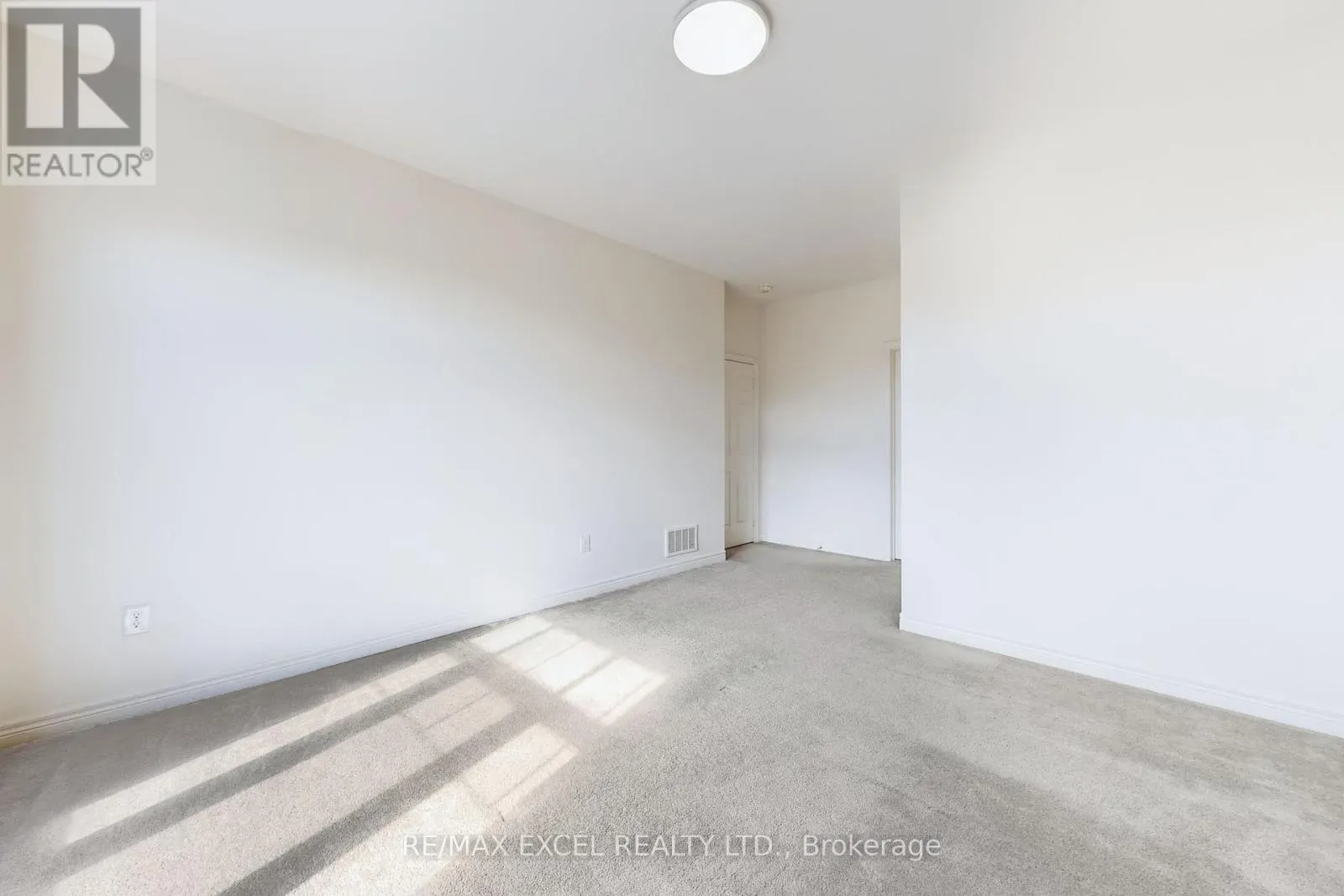 6 KAVANAGH AVENUE