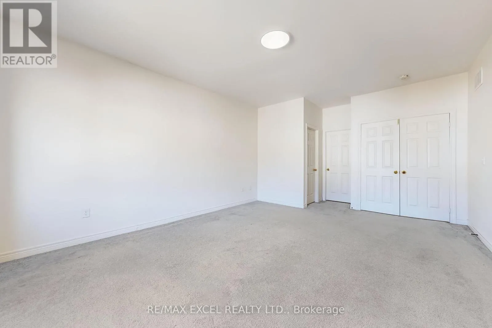 6 KAVANAGH AVENUE
