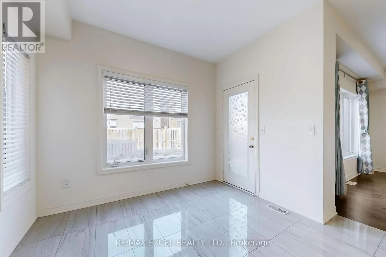 6 KAVANAGH AVENUE