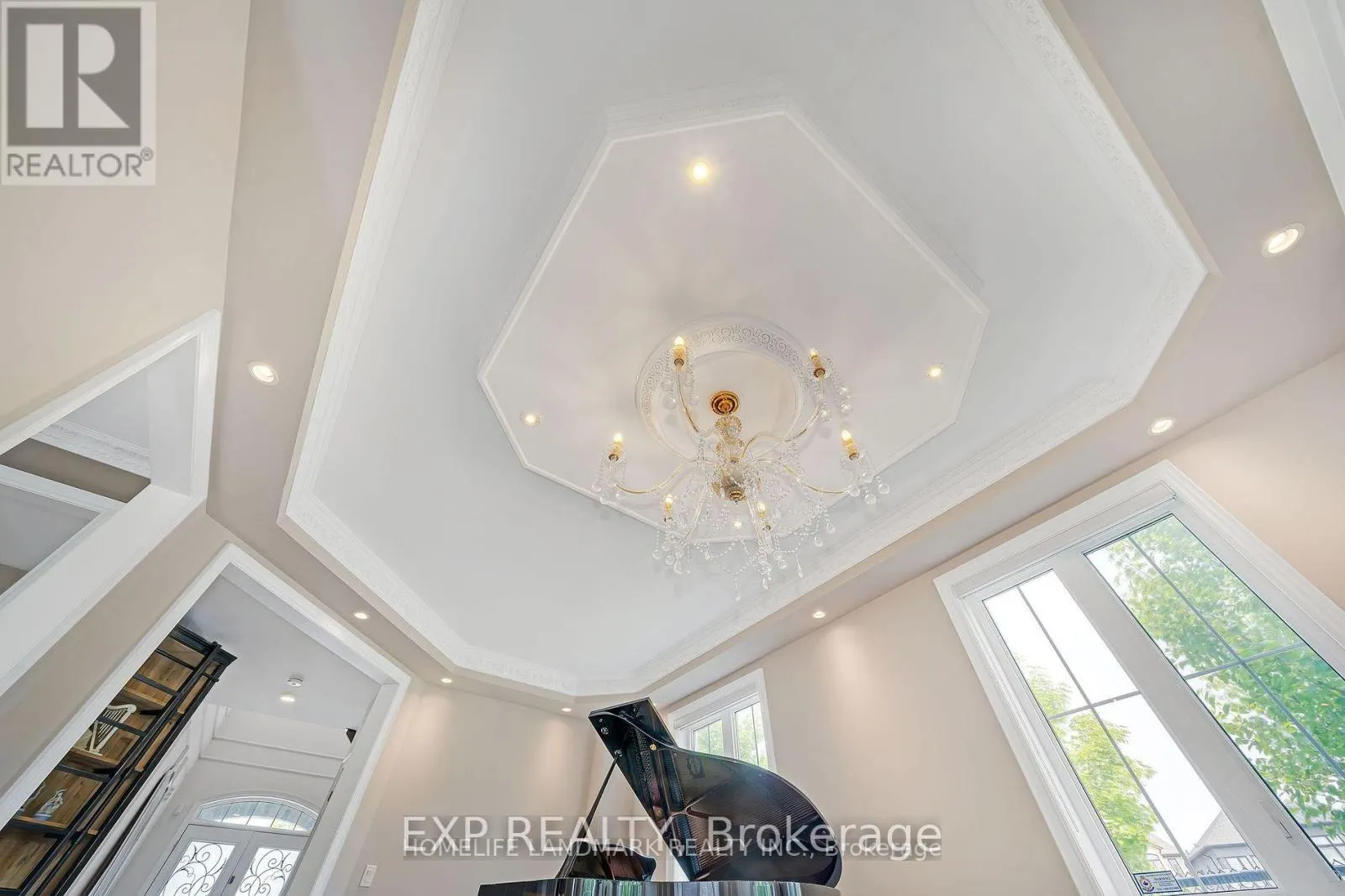 25 LADDER CRESCENT