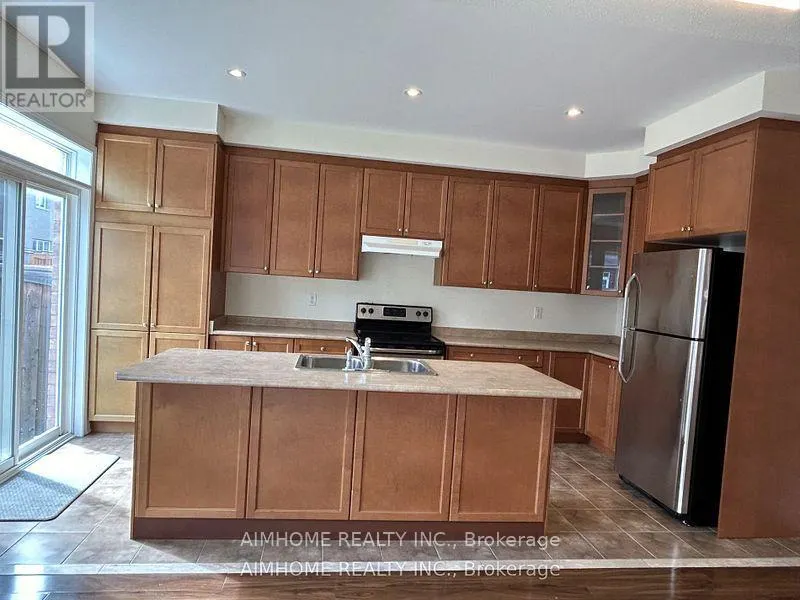 1255 BLENCOWE CRESCENT
