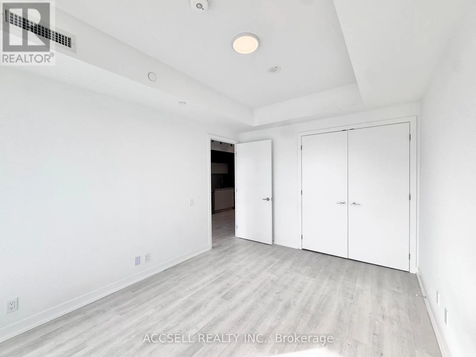 W702 - 185 MILLWAY AVENUE