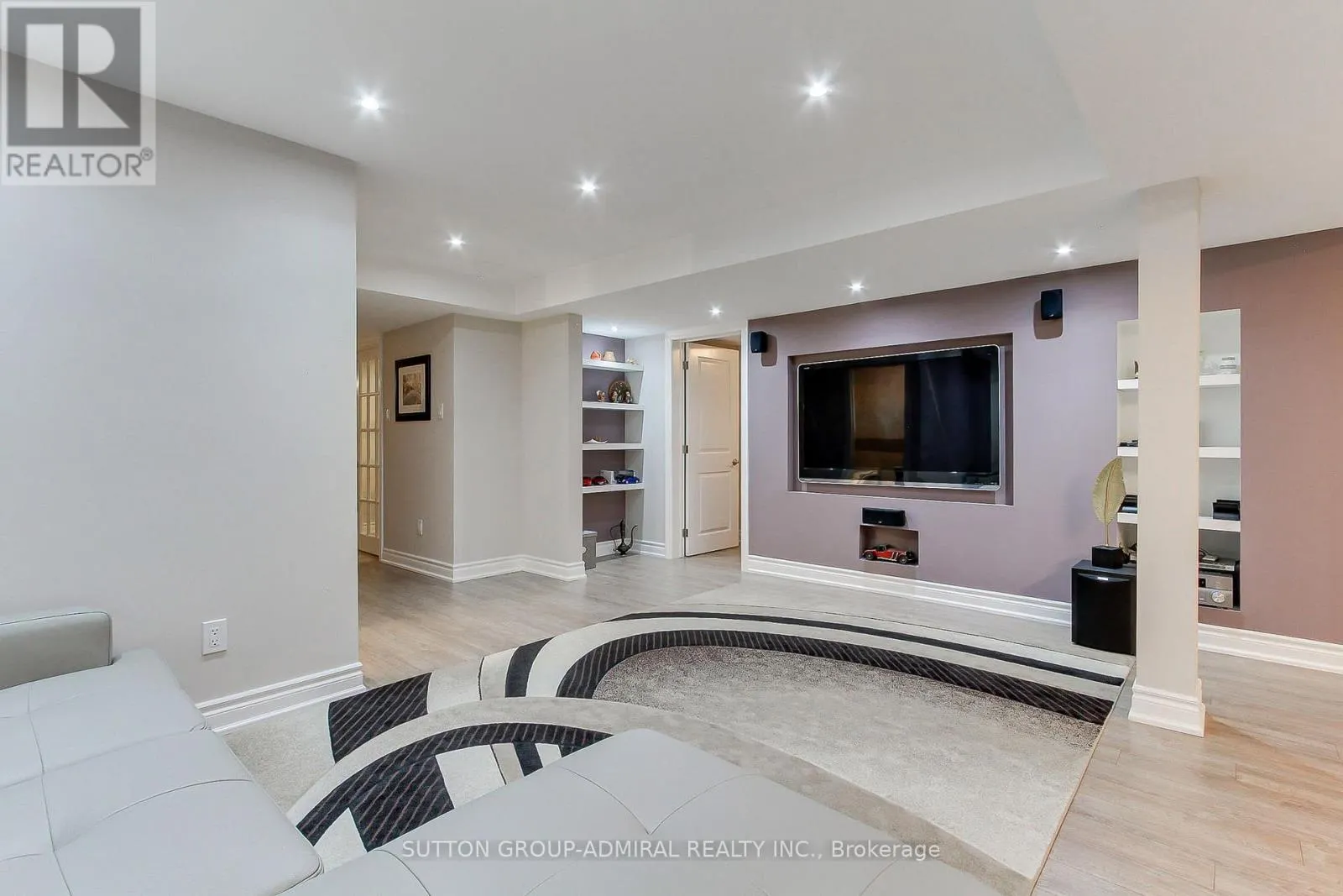 8 AEGIS DRIVE