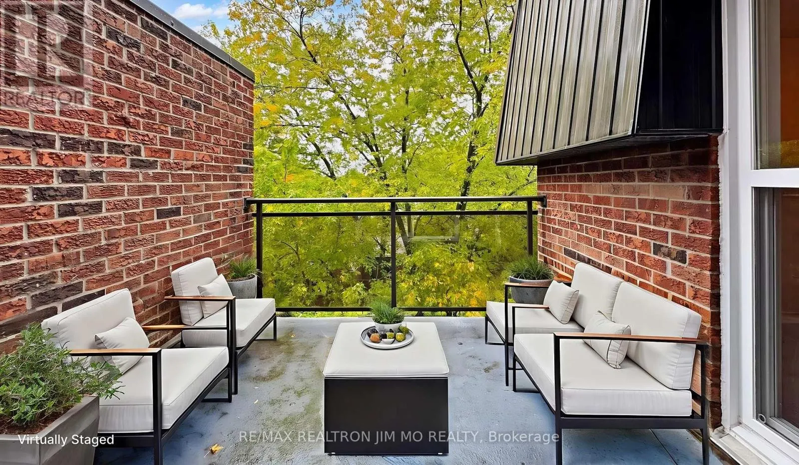 332 - 16 ELGIN STREET